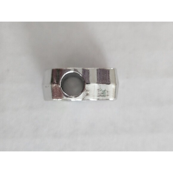 Daisy Head Enamel Bead Charm - Picture 3 of 6